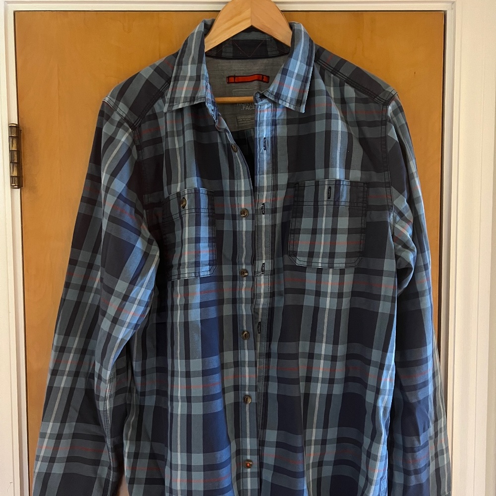 The North Face- Large Flannel Button Up Shirt
